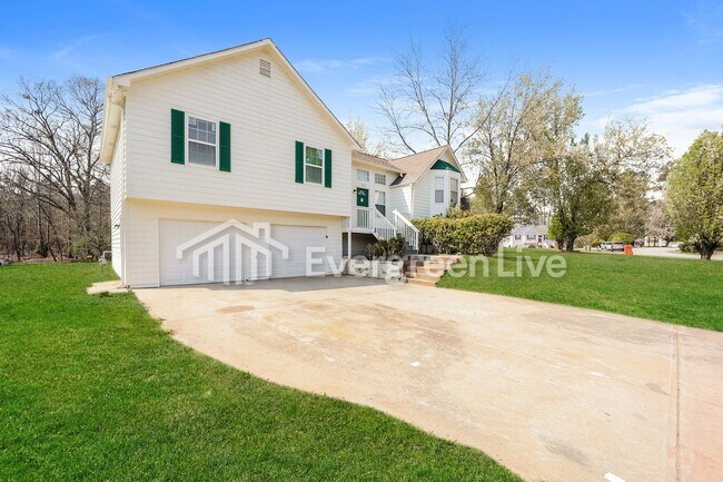 Building Photo - 9353 Whaleys Lake Trce