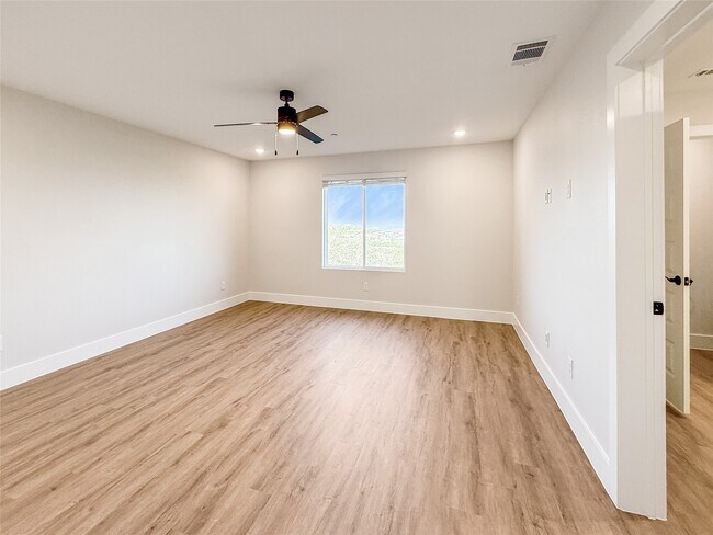 Foto del edificio - 5605 Mobeetie Lp