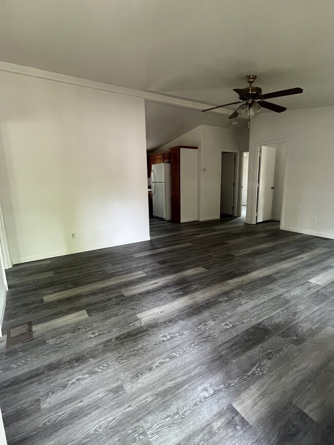 Foto del edificio - 2825 Pinon Pine Dr