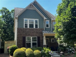 Building Photo - 750 Village Field Ct NW