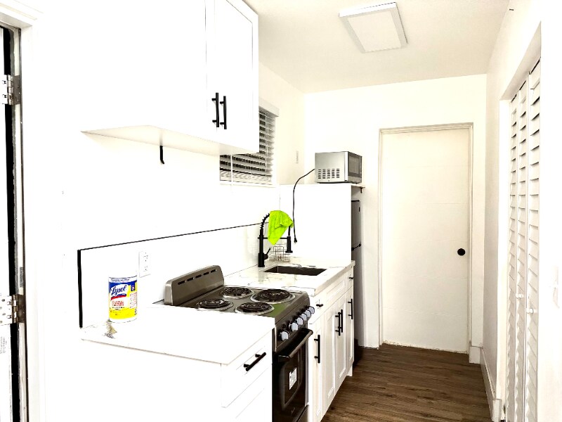 808 Middle St Unit 3B, Fort Lauderdale, FL 33312 Room for Rent in Fort Lauderdale, FL
