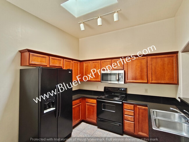 Foto del edificio - 5541 N Silver Stream Way