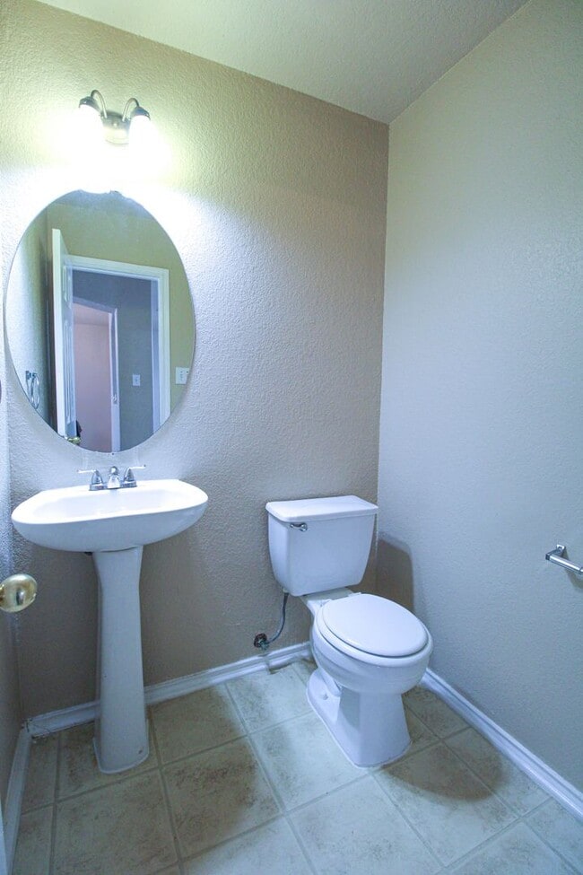 Foto del edificio - 126 Hallie Pass