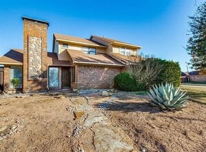 Building Photo - 1003 Wimbledon Ln