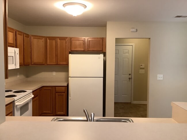 Building Photo - 7204 Weavers Way