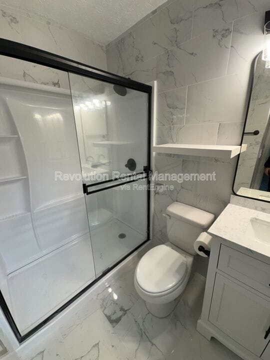 Building Photo - 1307 Sweet Pine Dr