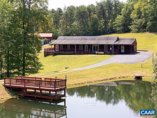 Foto del edificio - 4122 Green Creek Rd