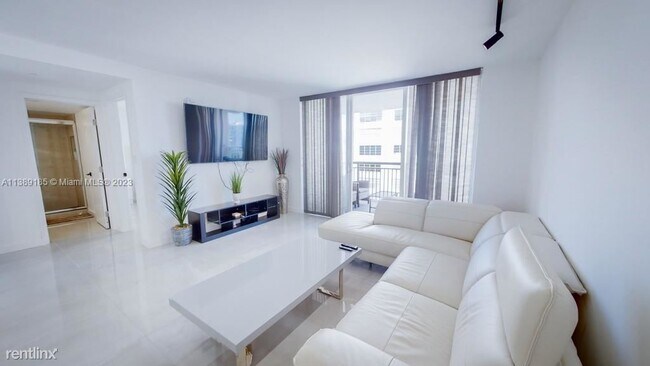 Building Photo - 2 br, 2 bath Condo - 18051 Biscayne Blvd A...