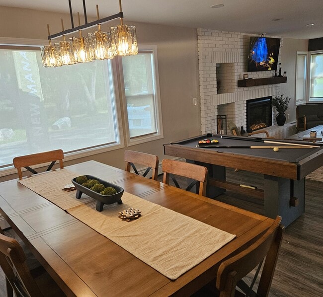 Building Photo - The Flats at Talcott