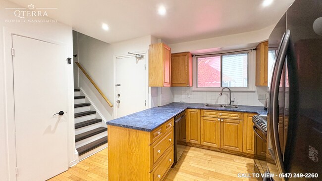 Building Photo - 1108 Valley Crt