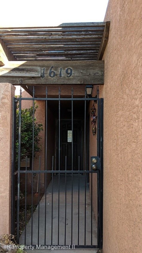 Primary Photo - 2 br, 1 bath House - 1619 S. Union Ave