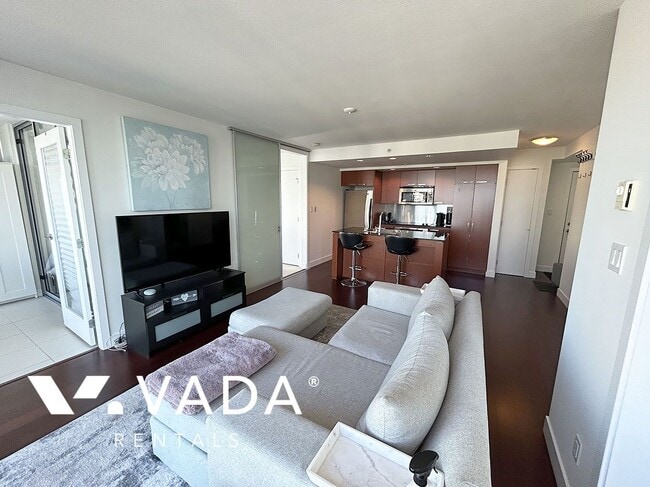 Building Photo - Elan Furnished 2 Bed Apartment Rental 1404...