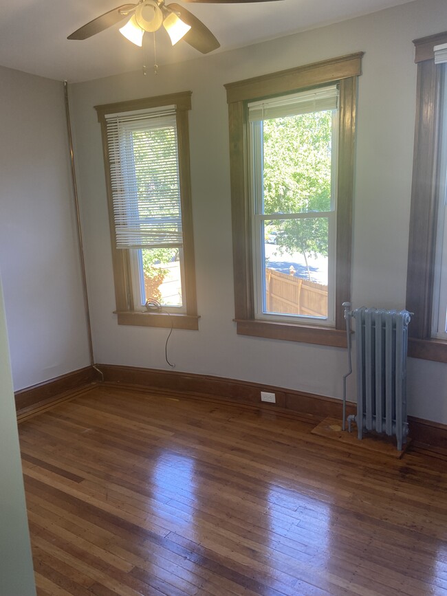 Foto del edificio - 3311 Abell Ave