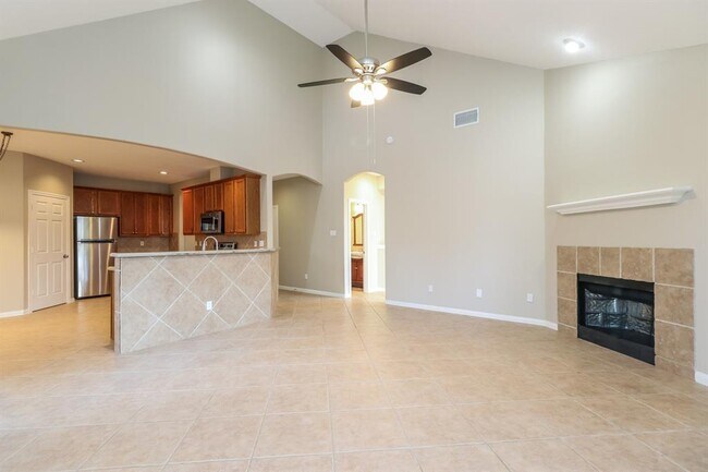 Building Photo - 3306 Rollingwood