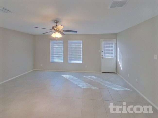 Foto del edificio - 1732 Clairborne Ct