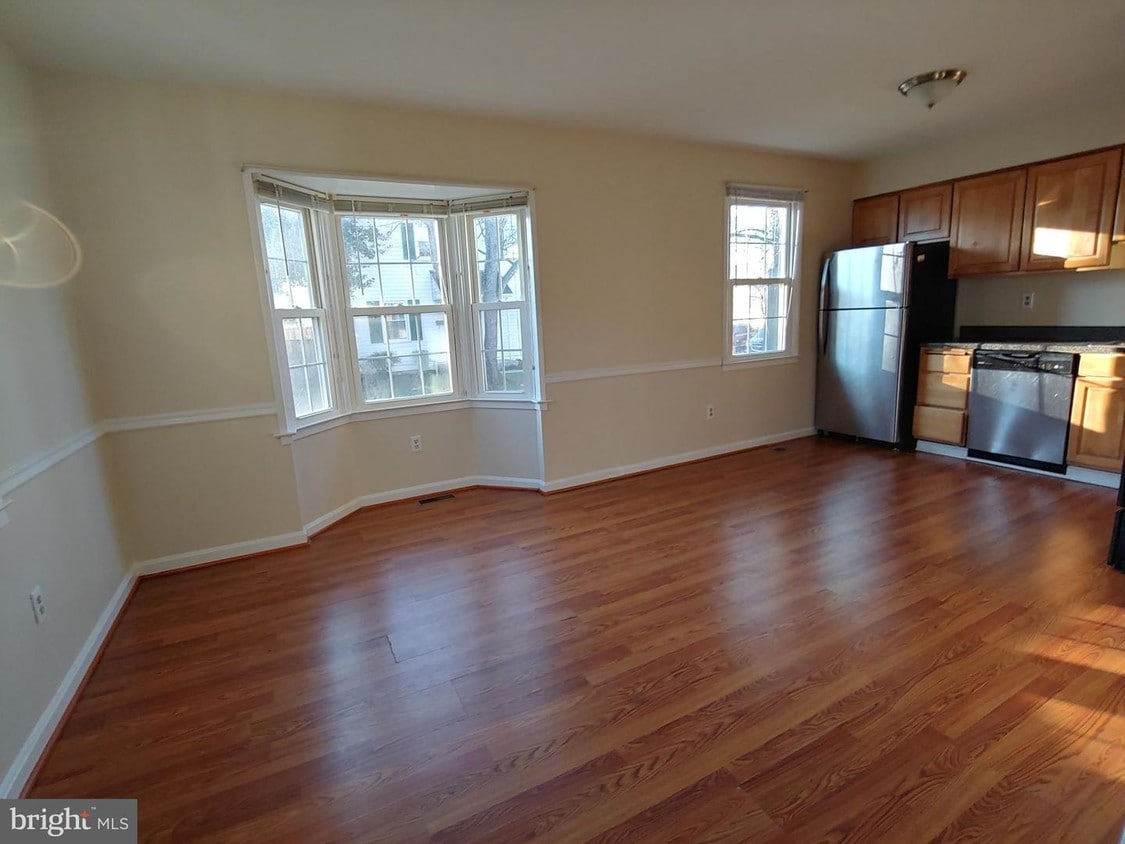 Primary Photo - 1755 Sharwood Pl