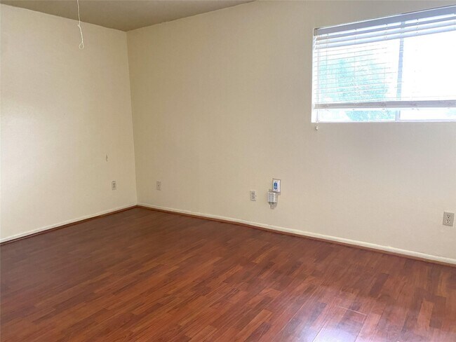 Foto del edificio - 7831 Fuqua St