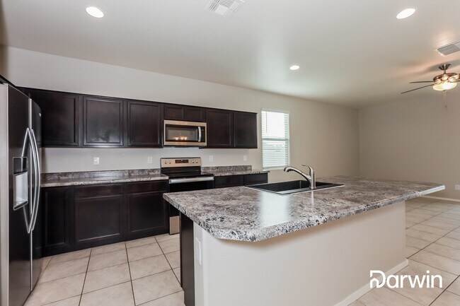 Building Photo - 11349 Sunflower Lane, Florence, AZ 85132