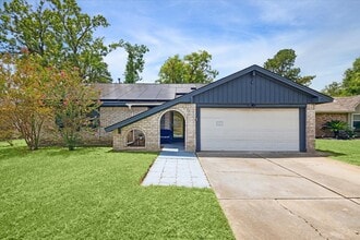 Building Photo - 5359 Little John Ln