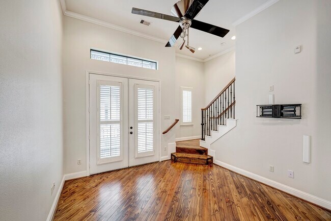 Foto del edificio - 2346 Camden Dr