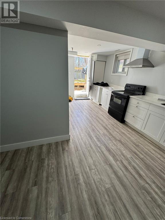 Photo du bâtiment - 32 Foxmeadow Rd