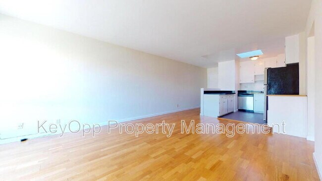 Foto del edificio - 359 21st Ave