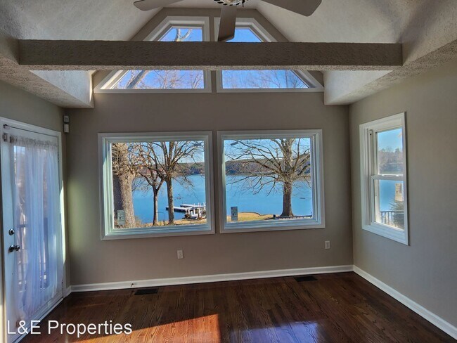 Foto del edificio - 3 br, 2 bath House - 411 Horseshoe Dr.