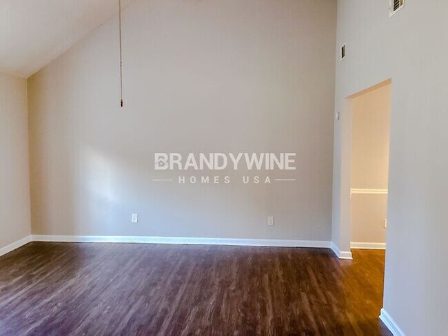 Foto del edificio - 6348 Stonebridge Creek Ln
