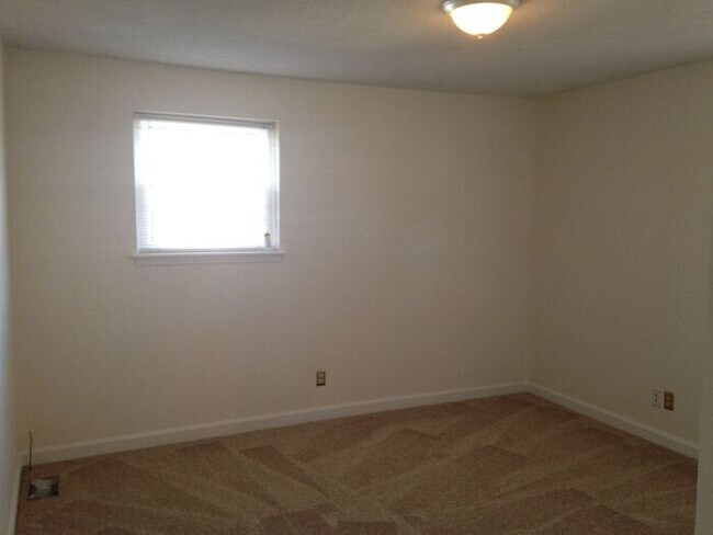 Foto del edificio - 1542 S Beltline Blvd