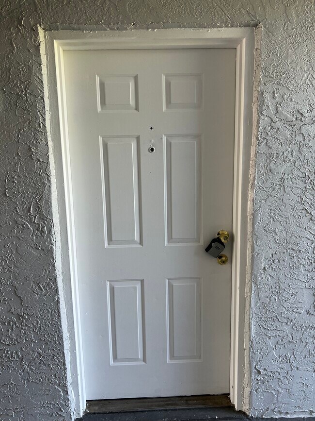 Building Photo - 13545 Eagle Ridge Dr