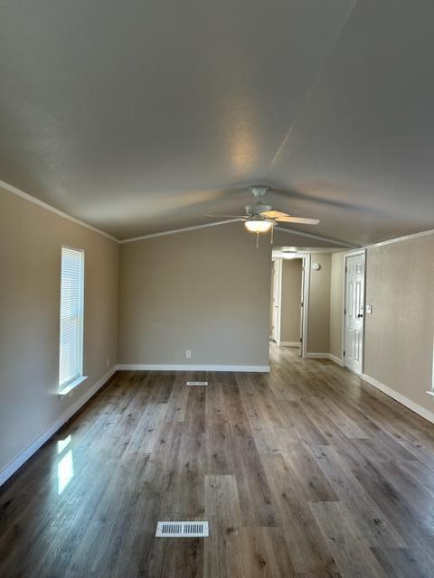 Building Photo - 6135 Robin Rd