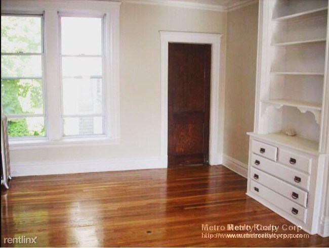 Foto del edificio - 55 Strathmore Rd