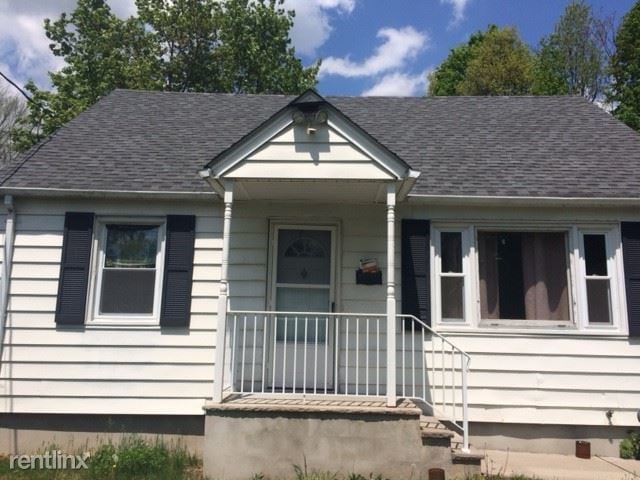 Primary Photo - 4 br, 2 bath House - 131 Catherine Avenue