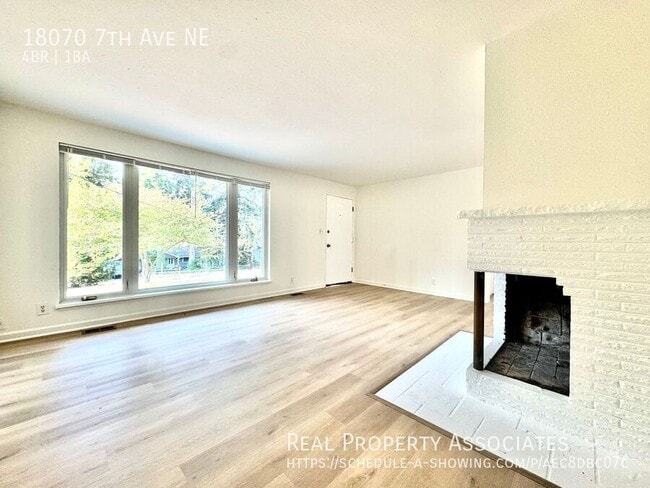 Foto del edificio - 18070 7th Ave NE