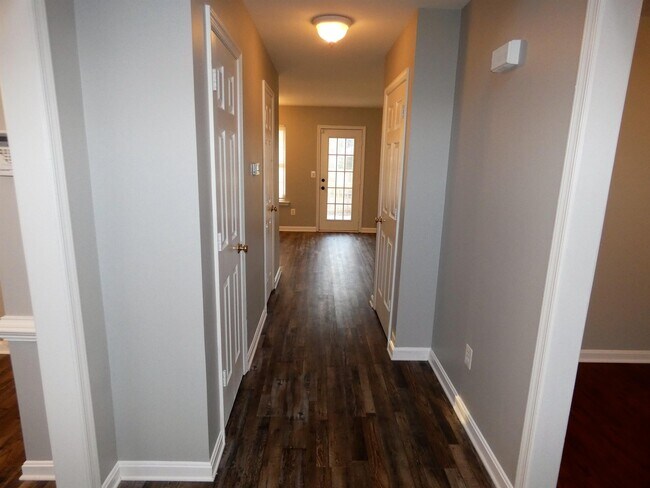 Building Photo - 5408 Veld Ct