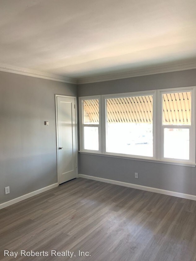 Foto principal - 5536-5542 Via Corona St