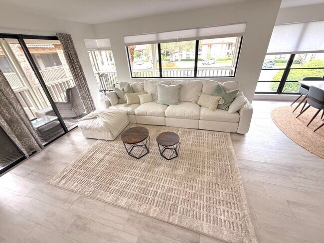 Building Photo - 616 Brackenwood Cove