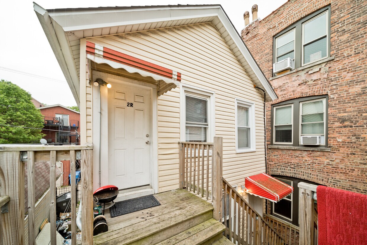 Primary Photo - 1431 W Flournoy St