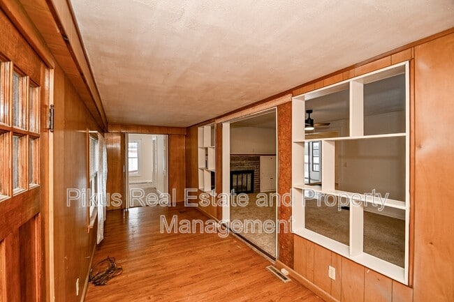 Foto del edificio - 2227 New Milford Rd