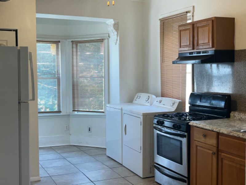 Primary Photo - 430 Chambers Ave