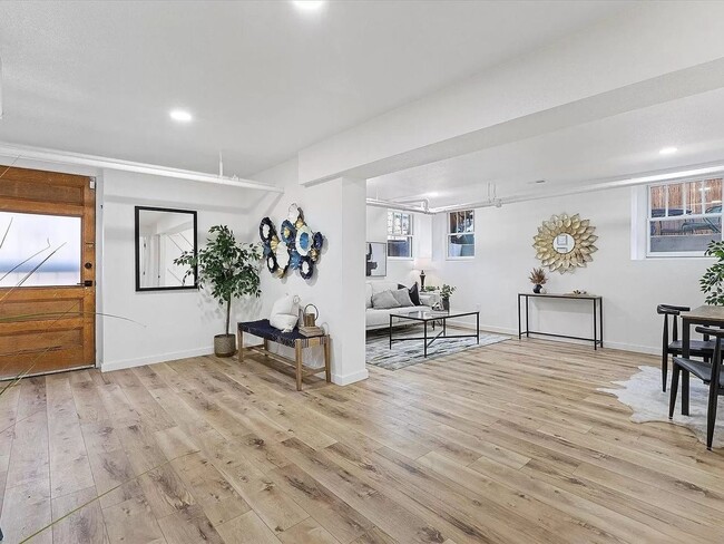 Foto del edificio - 2400 E 13th Ave