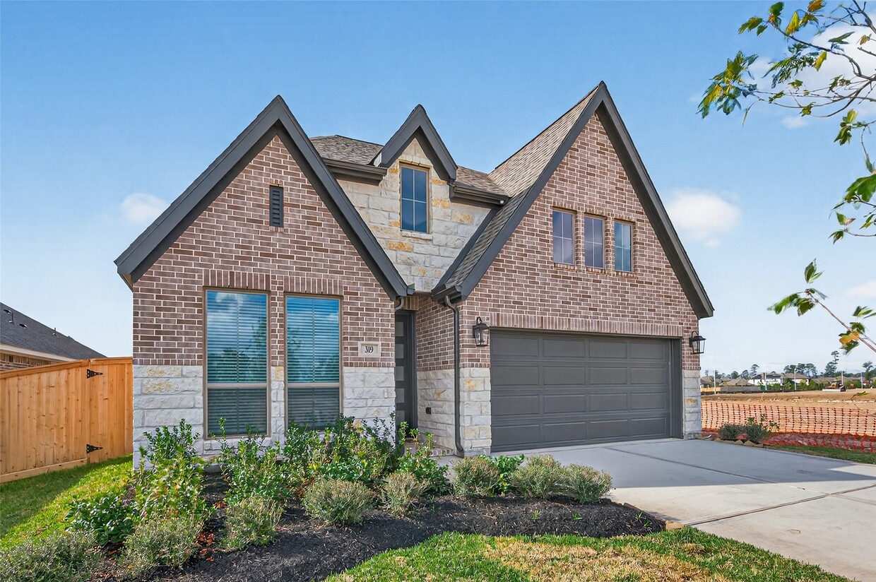 Foto principal - 319 Silver Sage St