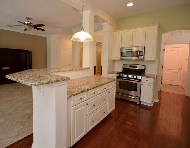 Building Photo - 610 Victoria Hills Dr