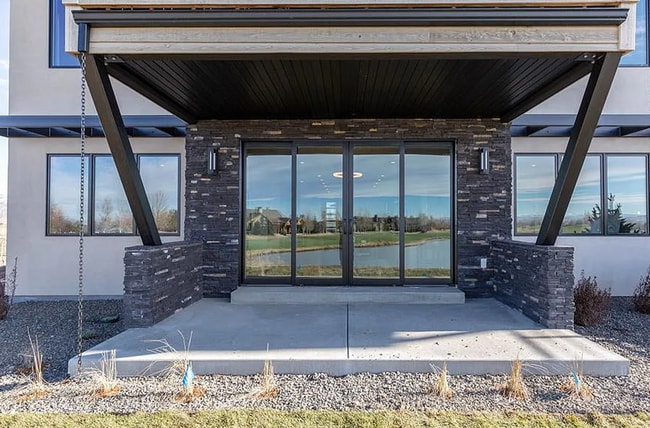 Building Photo - Gorgeous Villa for Rent in Black Bull!