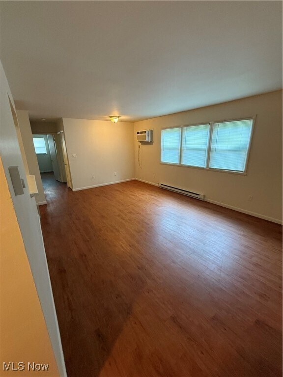Foto del edificio - 620 Lakeside Dr