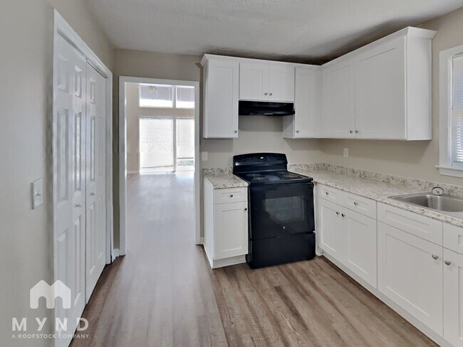 Building Photo - 6536 Paul Way