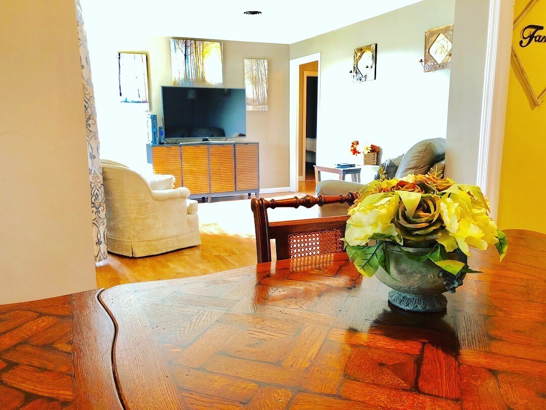 Primary Photo - 214 Tennant Ave