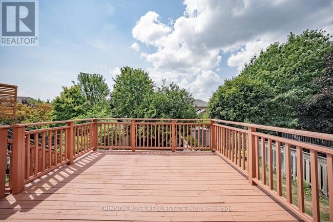 Building Photo - 2569 Gill Crescent