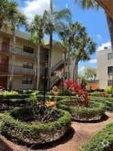Building Photo - 10865 SW 112th Ave