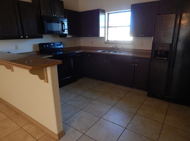 Interior Photo - Bustamante Apartments